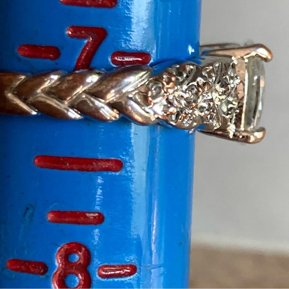 Silver Oval Stone Ring - Picture 4 of 6